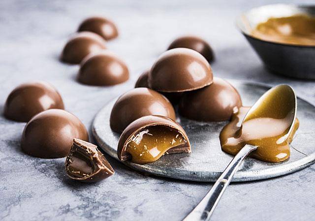 Caramel in confectionery