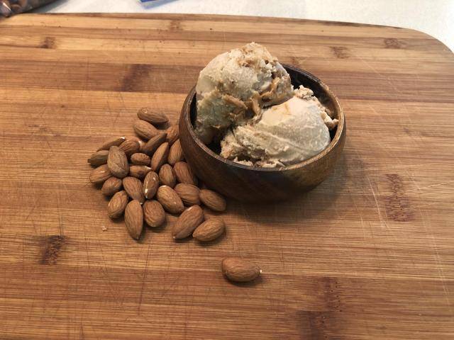 ice cream made with almonds