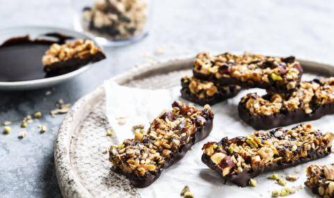 VEGAN GRANOLA BARS