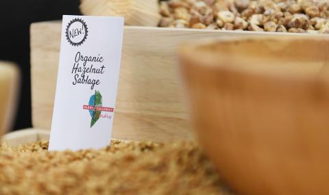 La Morella Nuts - organic hazelnut sablage
