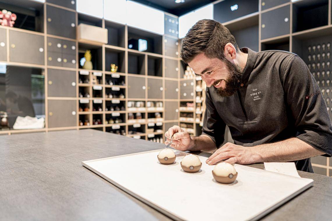 LA PACA, el nuevo templo del chocolate de Raúl Bernal en Huesca