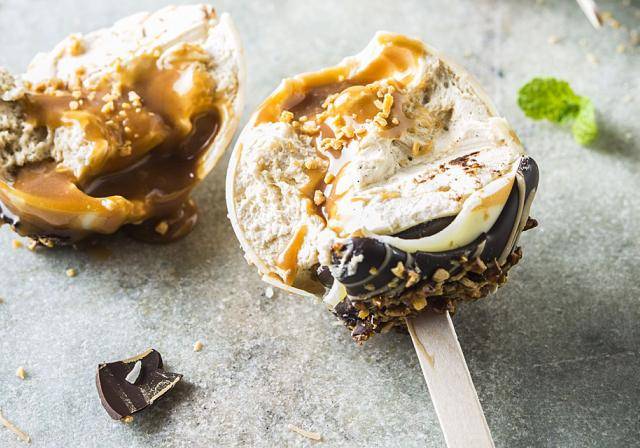 Ice cream and Caramel are a delicious combination